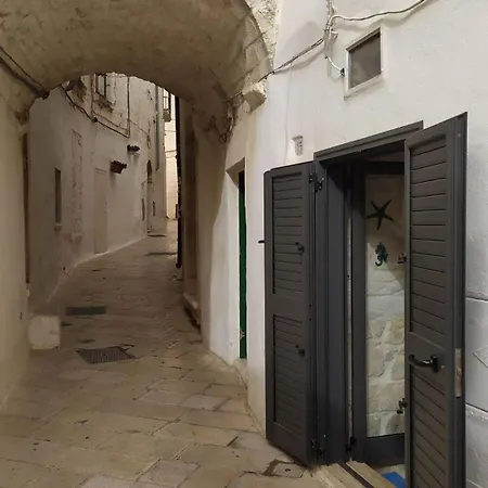 شقة Sotto L'arco أوستوني